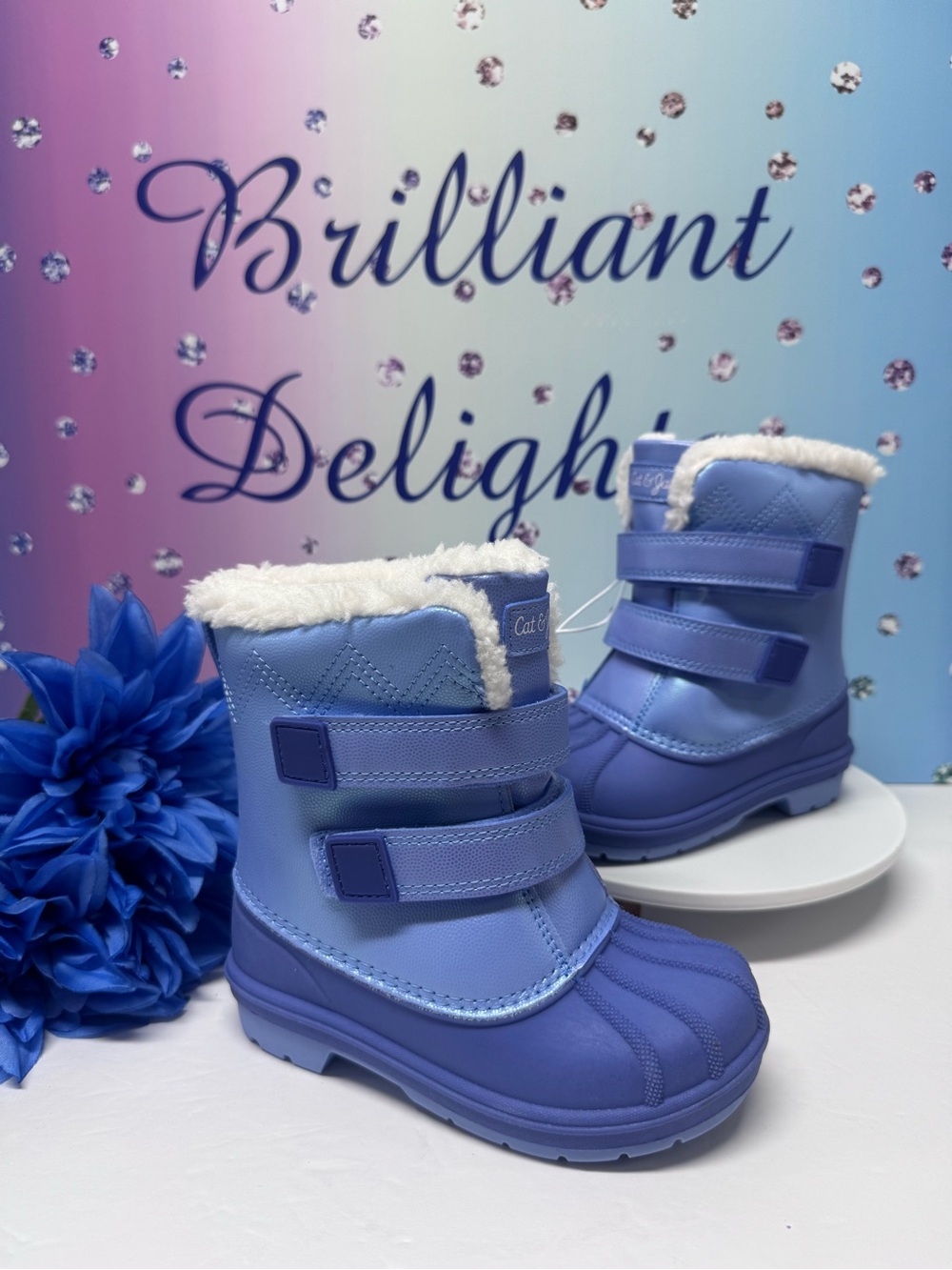 ❄️NIB BLUE IRIDESCENT SNOW BOOTS
